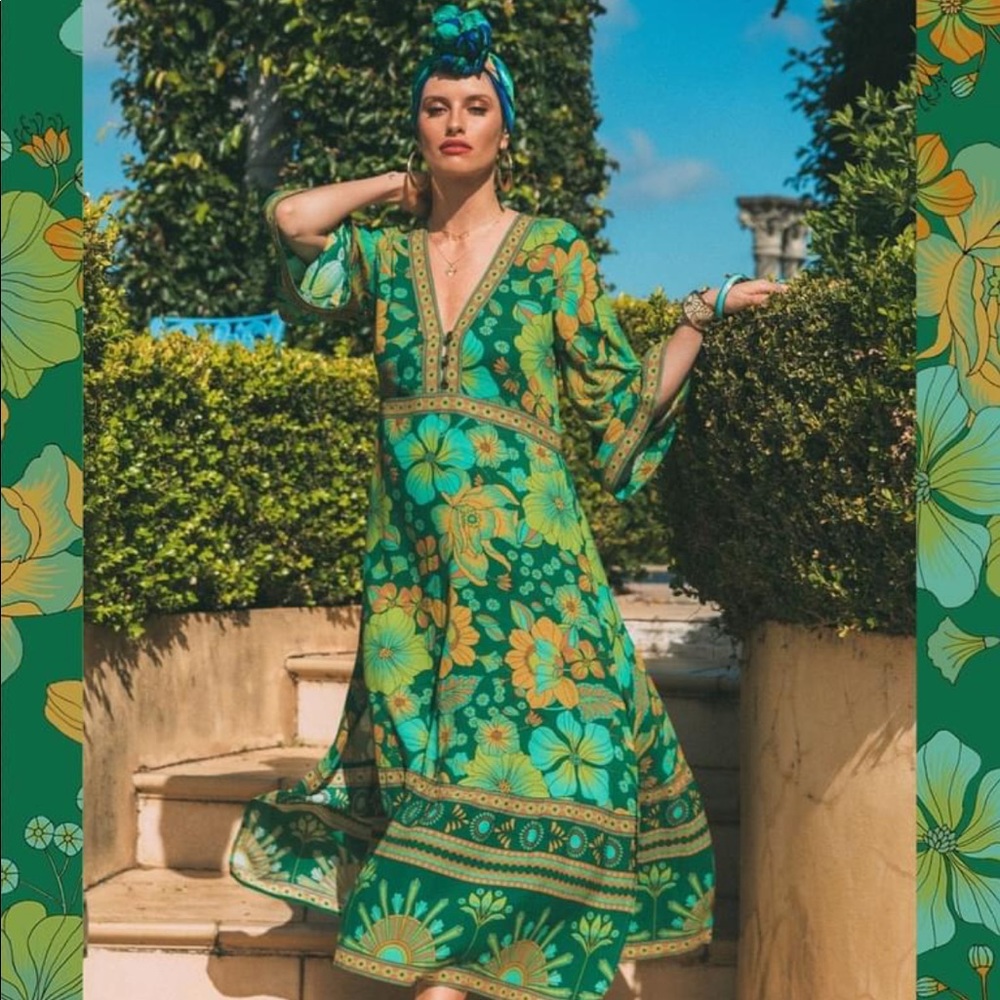 Nine Lives Bazaar Empire Dress Emerald Green💚🍀